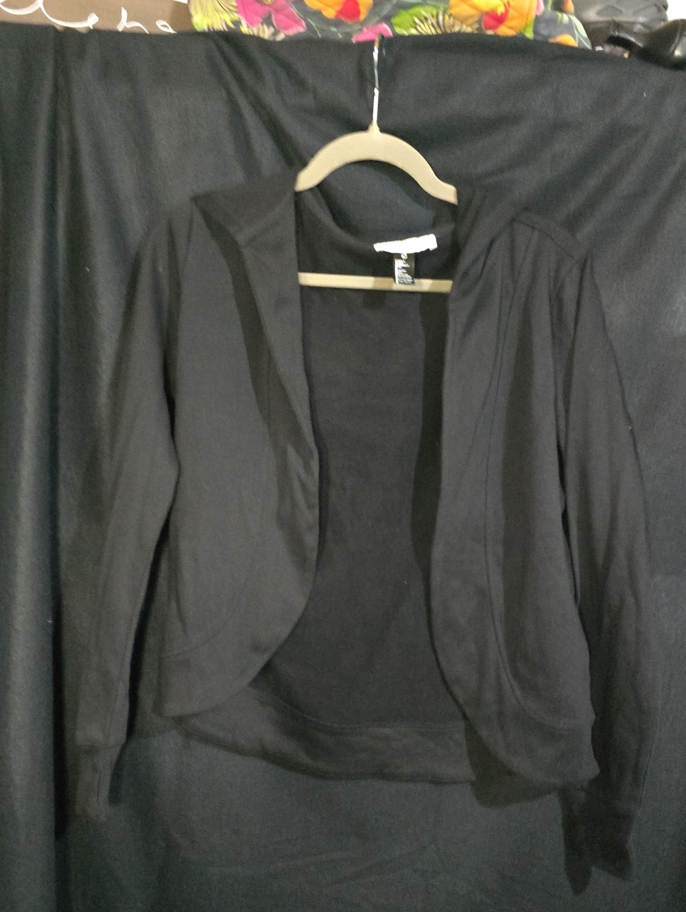 Derek Heart Black Open-Front Cropped Blazer